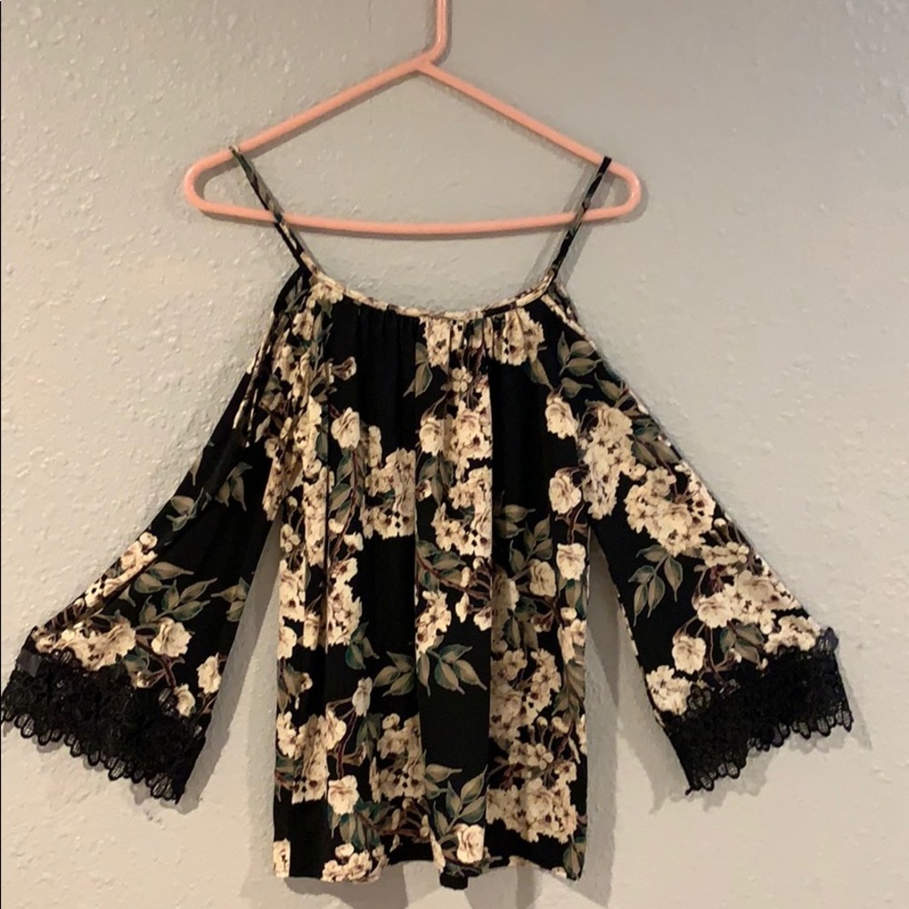 Cold shoulder top